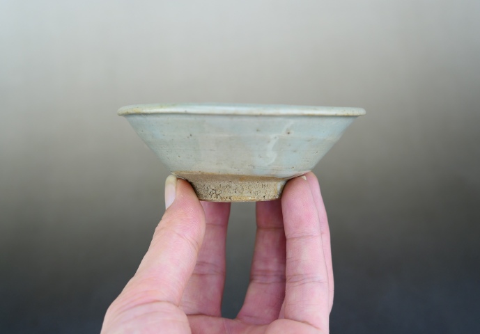 古玩陶瓷明代.龍泉青瓷折沿盞拍賣，當(dāng)前價(jià)格168元