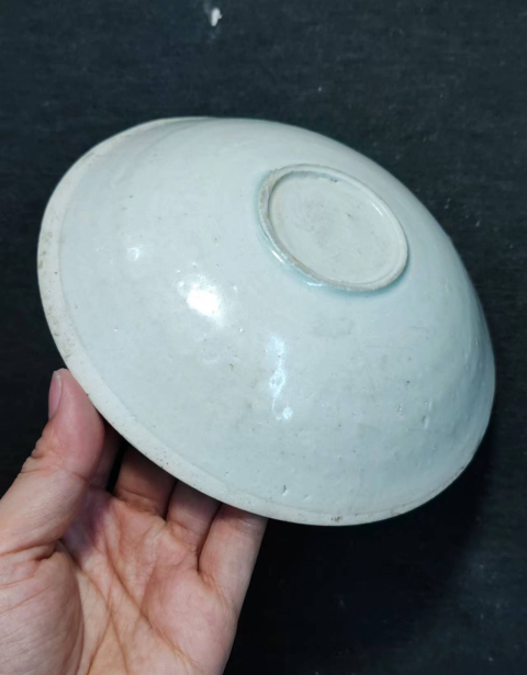 古玩陶瓷【少見精品】南宋定窯白釉印仙鶴紋盤拍賣,當前價格12888元