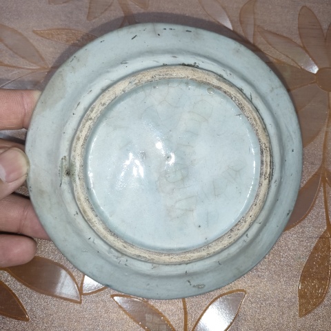 古玩陶瓷清末民國,青花提藍花紋盤拍賣,當前價格150元