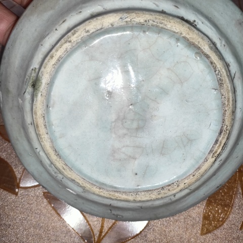 古玩陶瓷清末民國,青花提藍花紋盤拍賣,當前價格150元