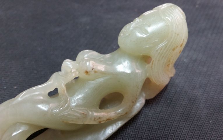 古玩玉器和田玉雕“人物”小擺件拍賣，當前價格588元