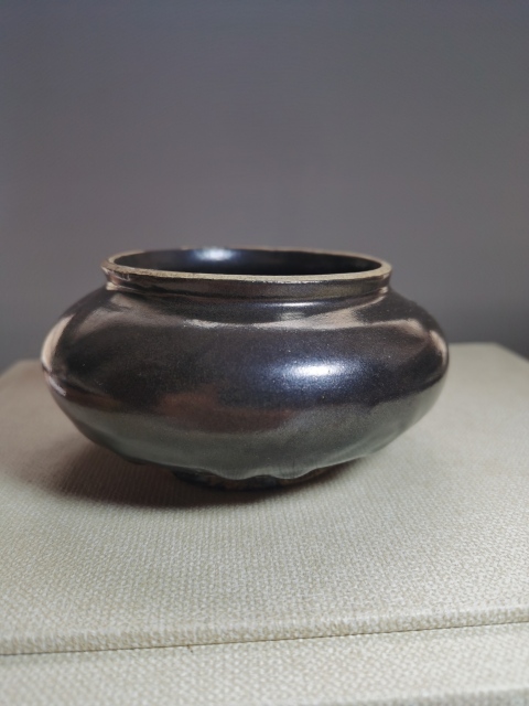 古玩陶瓷清代·醬釉罐拍賣，當前價格1200元