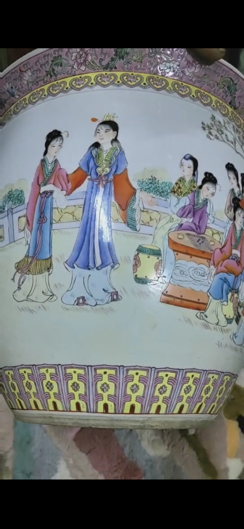 古玩陶瓷人物紋粉彩缸拍賣,當(dāng)前價(jià)格3000元