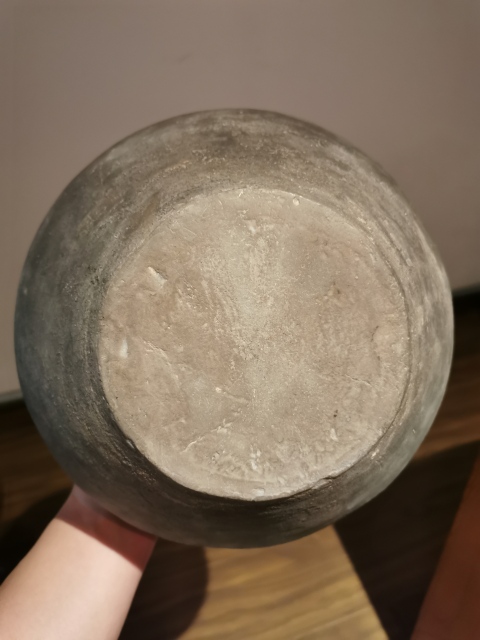 古玩陶瓷戰(zhàn)國?灰陶刻水波紋蓋罐拍賣,當(dāng)前價(jià)格999元