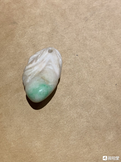 古玩玉器創匯時期翡翠桃拍賣,當前價格800元