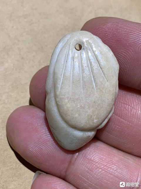 古玩玉器創匯時期翡翠桃拍賣,當前價格800元