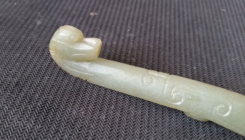 古玩玉器和田玉雕“龍首”帶鉤拍賣,當前價格380元