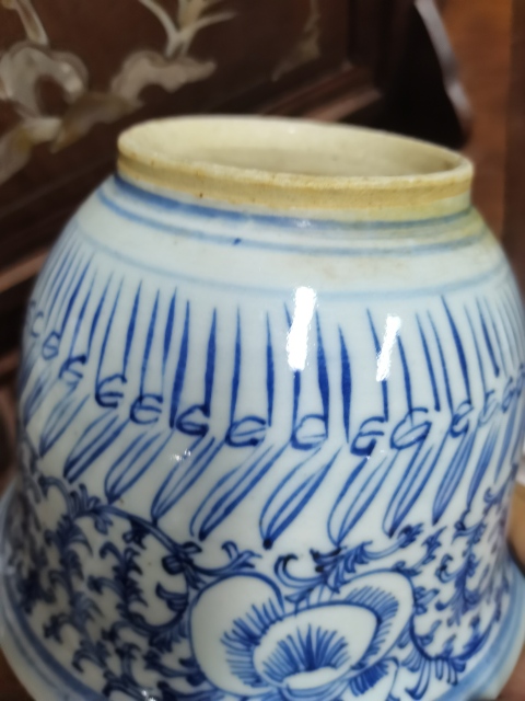 古玩陶瓷清中青花纏枝花紋花盆拍賣,當前價格4000元