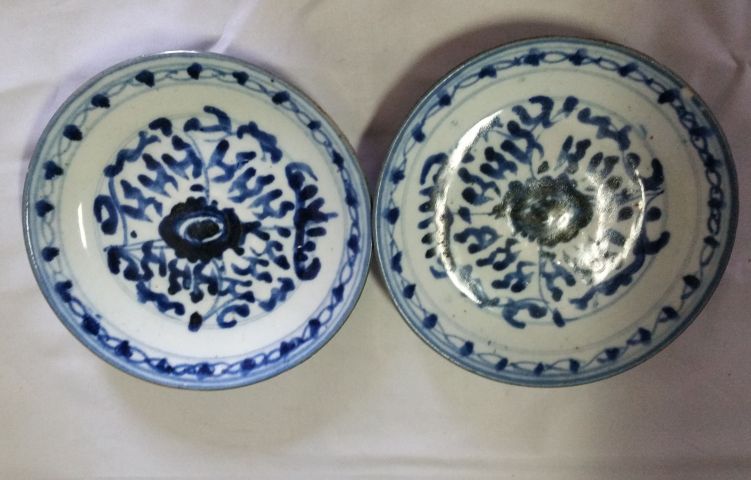 古玩陶瓷青花纏枝花紋盤一對拍賣，當前價格580元