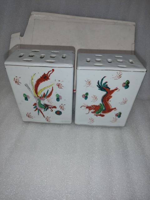 古玩陶瓷粉彩龍鳳紋手枕拍賣，當前價格880元