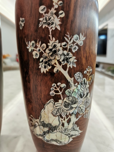 古玩雜項(xiàng)黃花梨/花瓶（一對(duì)）拍賣，當(dāng)前價(jià)格3600元
