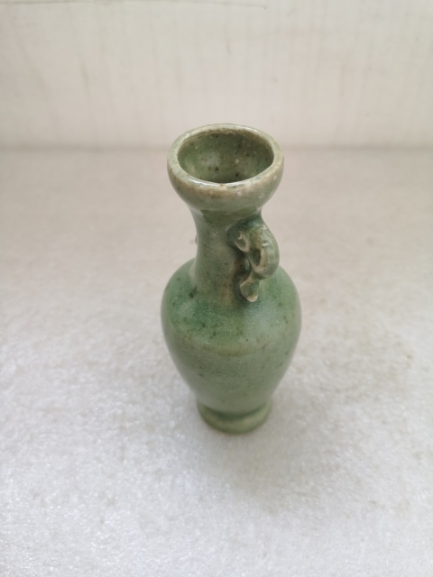 古玩陶瓷青釉雙耳瓶拍賣,當前價格298元
