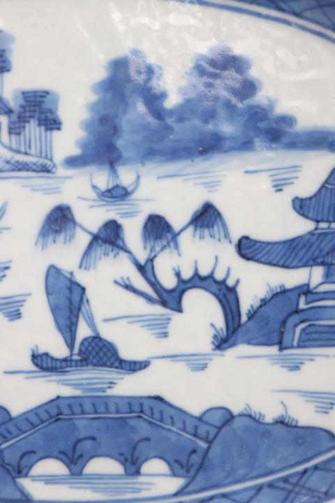 古玩陶瓷【7679】清乾隆 青花山水樓閣圖橢圓盤拍賣,當前價格3000元