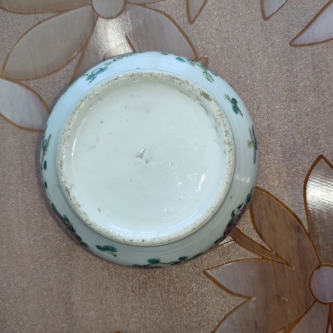 古玩陶瓷清，粉彩三娘教子圖粉盒拍賣，當前價格580元