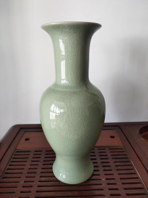古玩雜項《弘寶汝窯》花瓶拍賣,當(dāng)前價格369元