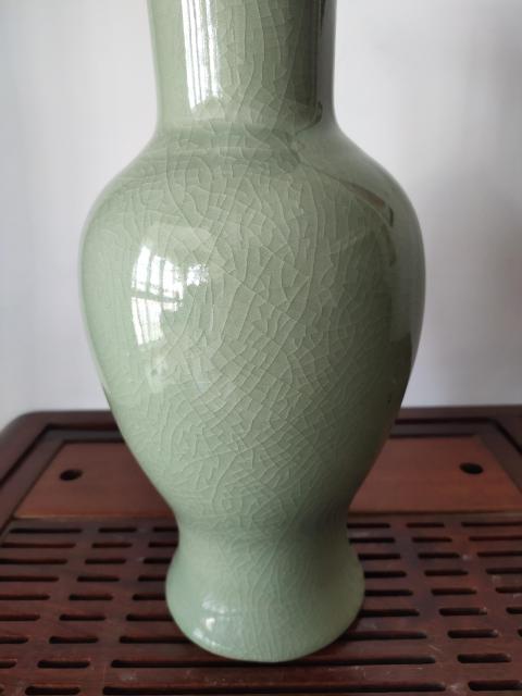 古玩雜項《弘寶汝窯》花瓶拍賣,當(dāng)前價格369元