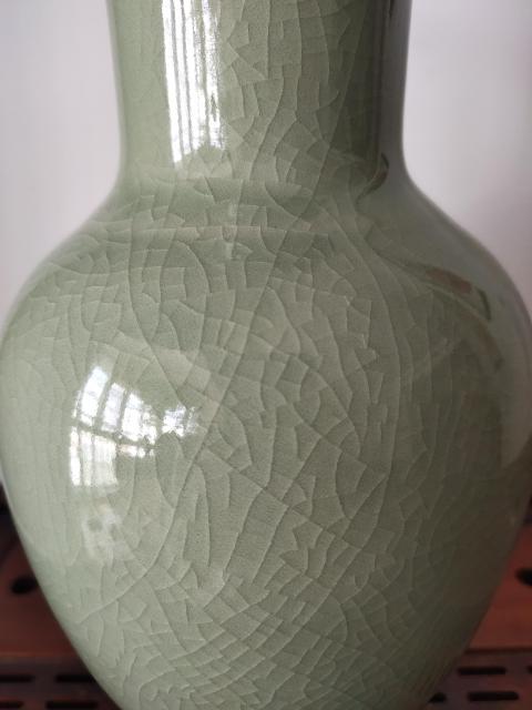 古玩雜項《弘寶汝窯》花瓶拍賣,當(dāng)前價格369元