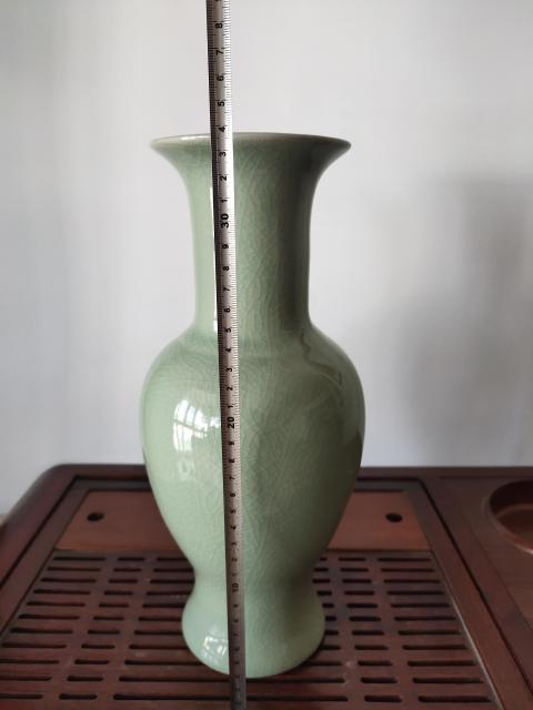 古玩雜項《弘寶汝窯》花瓶拍賣,當(dāng)前價格369元