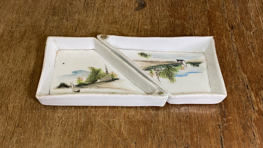 古玩陶瓷粉彩山水紋盤拍賣，當前價格280元