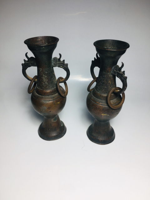 古玩雜項(xiàng)清代鳩龍耳銜環(huán)撇口銅瓶一對(duì)拍賣，當(dāng)前價(jià)格8888元