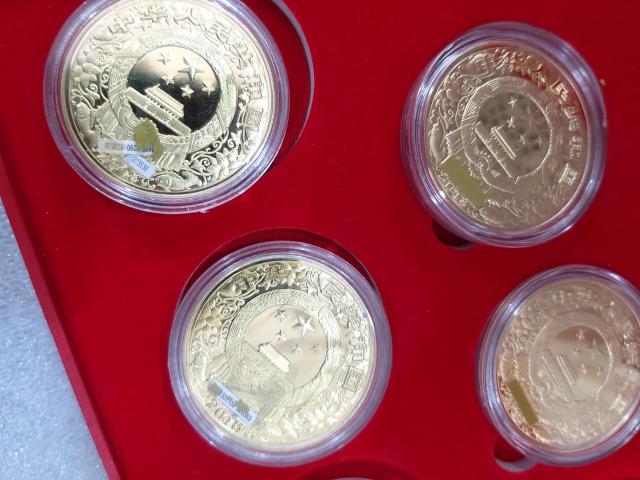 古玩雜項彩金紀念工藝幣拍賣，當前價格880元