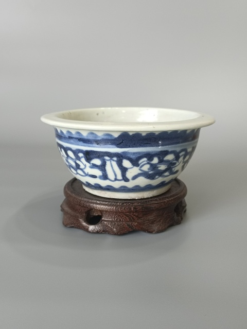 古玩陶瓷清中期·青花夔龍香爐～最好的品相拍賣，當(dāng)前價格800元