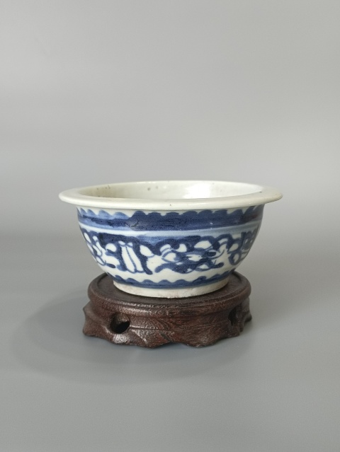 古玩陶瓷清中期·青花夔龍香爐～最好的品相拍賣，當(dāng)前價格800元