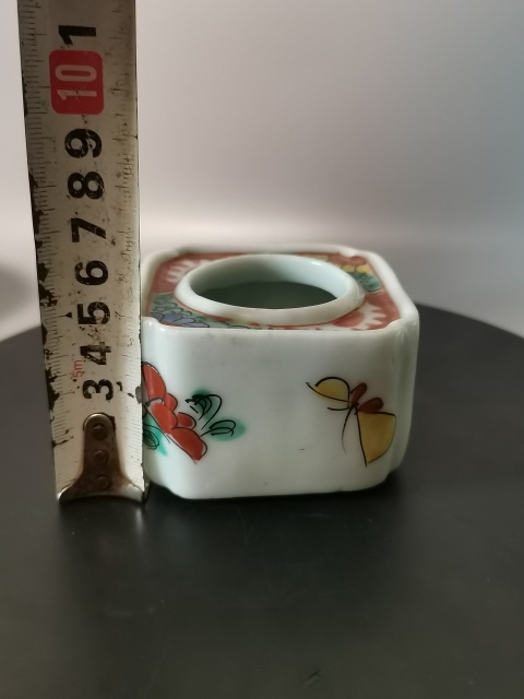 古玩陶瓷十九世紀粉彩四方窩角水呈拍賣，當前價格166元