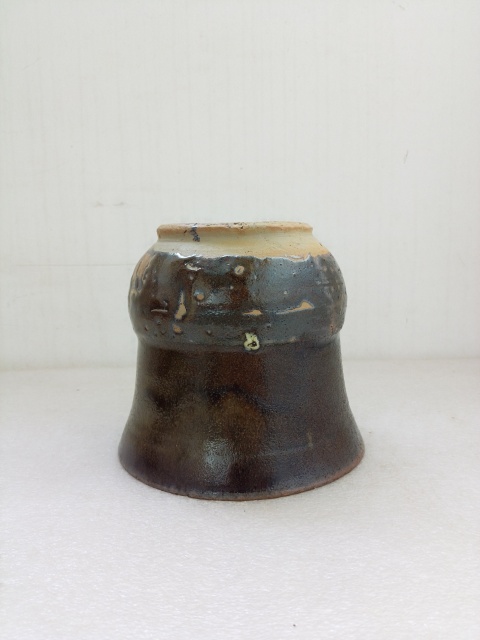 古玩陶瓷民國地方窯渣斗拍賣，當前價格450元