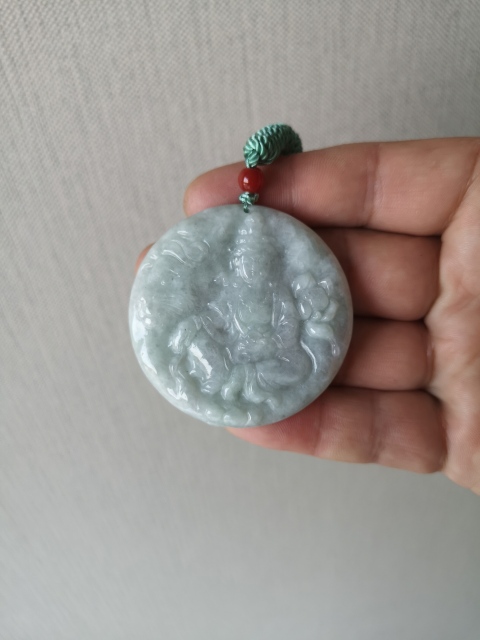 天然翡翠雕“文殊菩薩”掛牌拍賣，當前價格450元