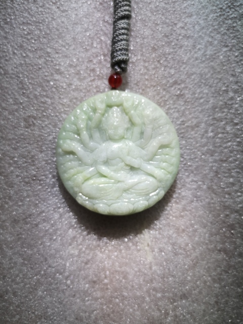 古玩玉器天然翡翠雕“千手觀音”牌拍賣，當前價格680元