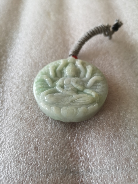 古玩玉器天然翡翠雕“千手觀音”牌拍賣，當前價格680元