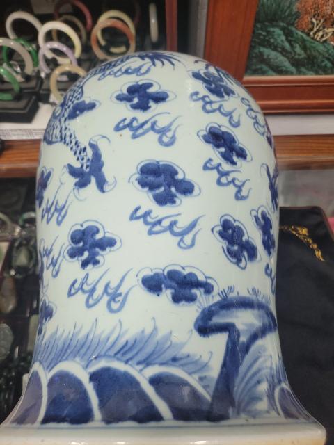 古玩陶瓷清中晚期青花云龍趕珠紋將軍罐拍賣，當前價格28000元