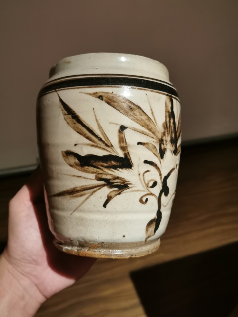 古玩陶瓷明代?白地黑花福字罐拍賣,當前價格666元
