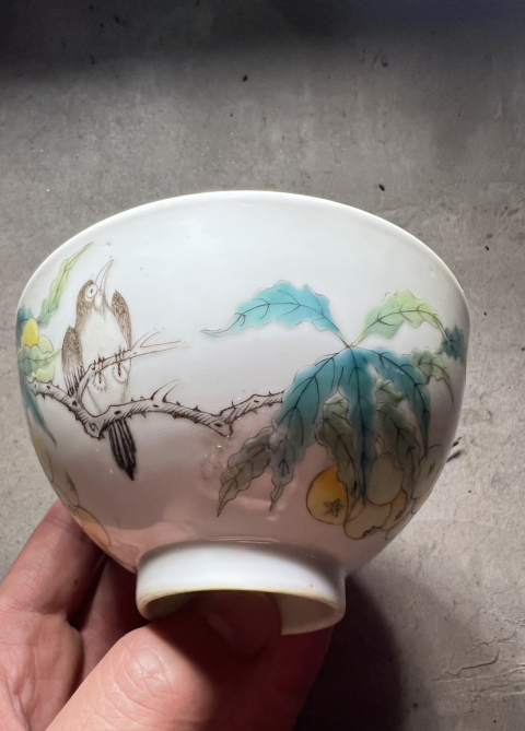 古玩陶瓷【民窯精品·細(xì)路】·粉彩花鳥紋內(nèi)松石綠蓮子碗拍賣，當(dāng)前價格10000元
