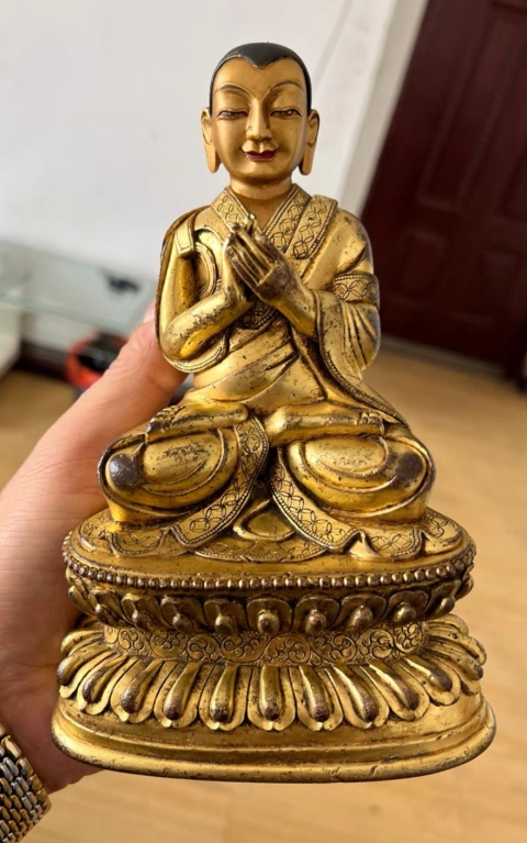 古玩銅器鎏金上師像拍賣,當(dāng)前價(jià)格86500元