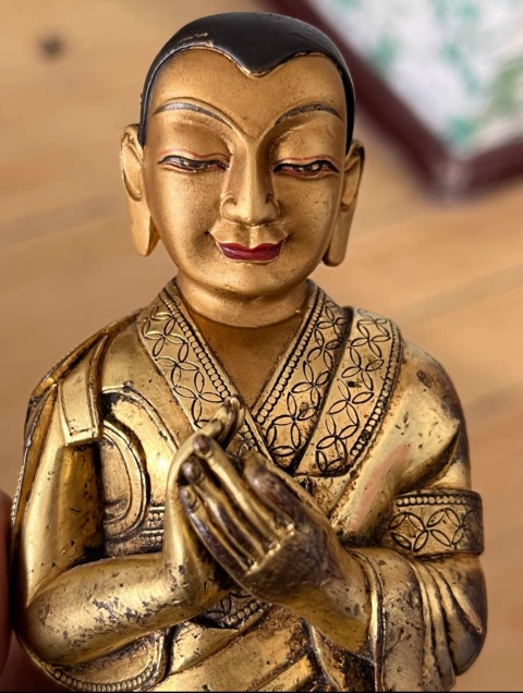 古玩銅器鎏金上師像拍賣,當(dāng)前價(jià)格86500元