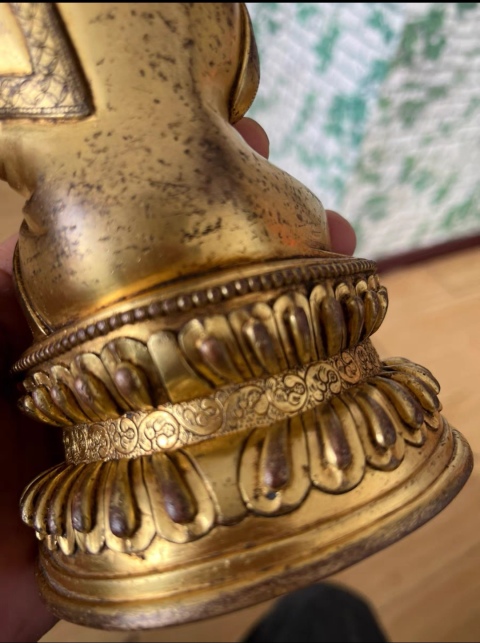 古玩銅器鎏金上師像拍賣,當(dāng)前價(jià)格86500元