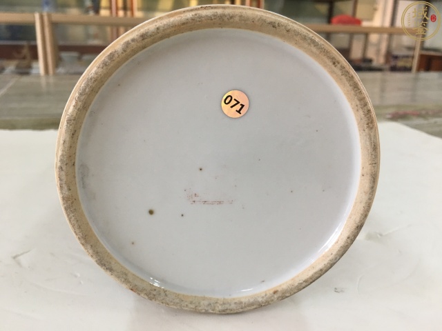 古玩陶瓷淺絳彩山水紋風景帽筒拍賣，當前價格4600元