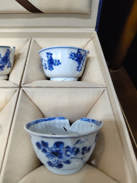 古玩陶瓷(放漏)清康熙花卉紋青花杯四只拍賣,當前價格666元