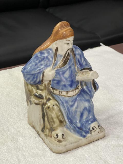 古玩陶瓷粉彩人物塑像拍賣,當前價格600元