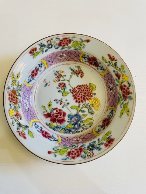 古玩陶瓷【優(yōu)品】清雍正·粉彩四季花卉紋盤拍賣，當(dāng)前價(jià)格3000元
