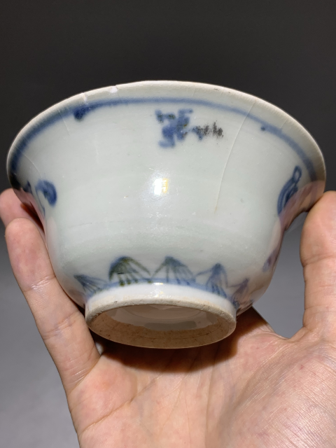 古玩陶瓷明末清初青花瑞獸佛八寶蓮花碗拍賣，當前價格888元