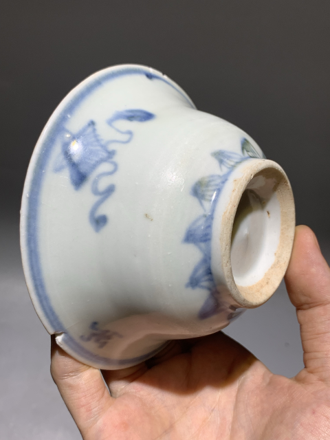 古玩陶瓷明末清初青花瑞獸佛八寶蓮花碗拍賣，當前價格888元
