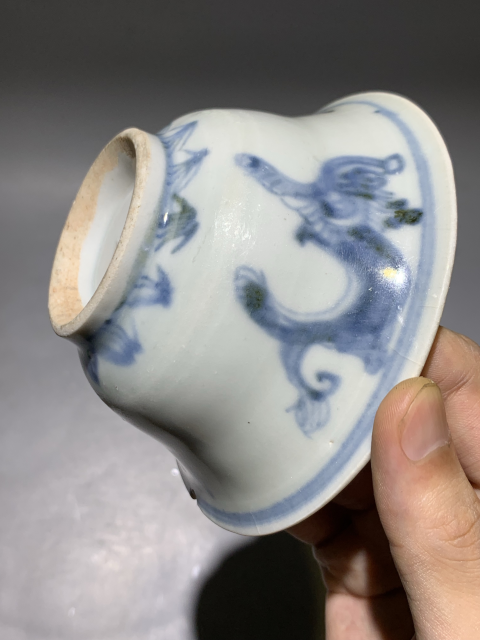 古玩陶瓷明末清初青花瑞獸佛八寶蓮花碗拍賣，當前價格888元