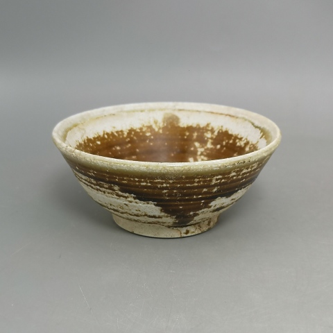 古玩陶瓷【實物保真】宋.白覆輪醬釉小碗拍賣，當前價格1980元