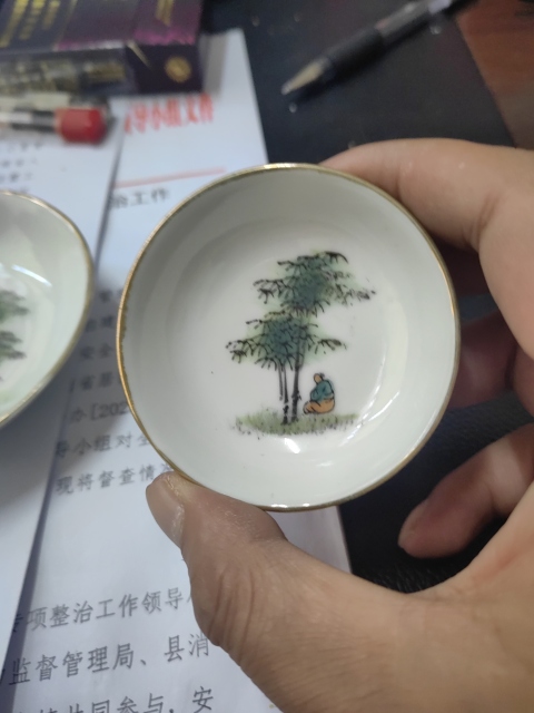 古玩陶瓷60年代五彩竹影清風(fēng)高仕圖碟拍賣，當(dāng)前價(jià)格580元