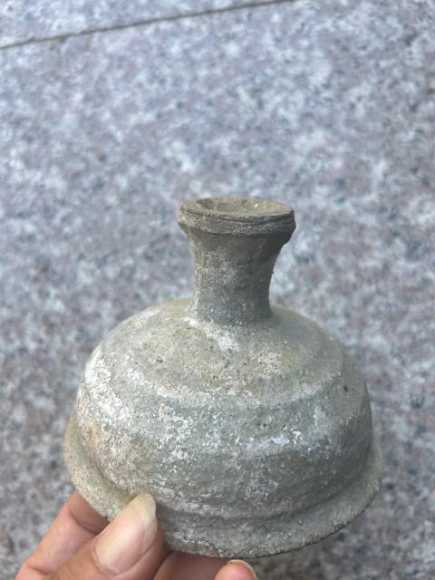古玩陶瓷明代 龍泉窯 青釉高足杯拍賣,當前價格188元