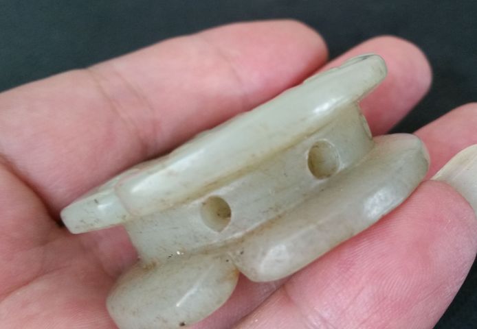 古玩玉器和田玉雕“如意紋”把件拍賣,當(dāng)前價格680元