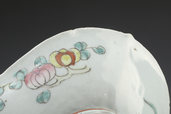 古玩陶瓷晚清·粉彩三多紋貢碗拍賣，當前價格1150元